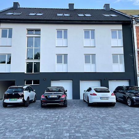 Titan Centrum Apartman Mestecǎneşti Exterior foto