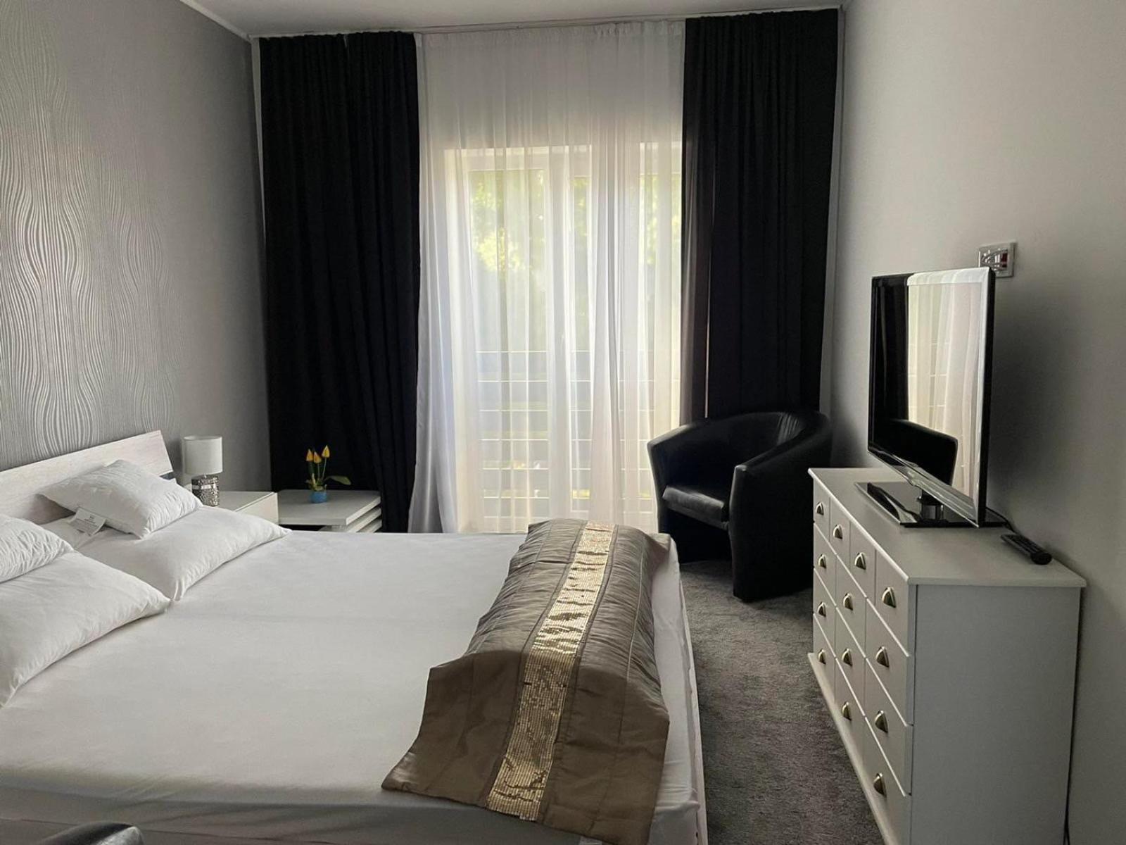 Titan Centrum Apartman Mestecǎneşti Exterior foto